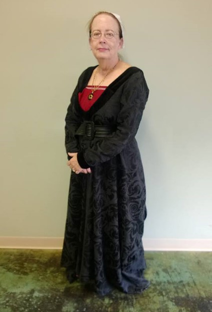 1450 CE Female Burgundian Gown&nbsp;1