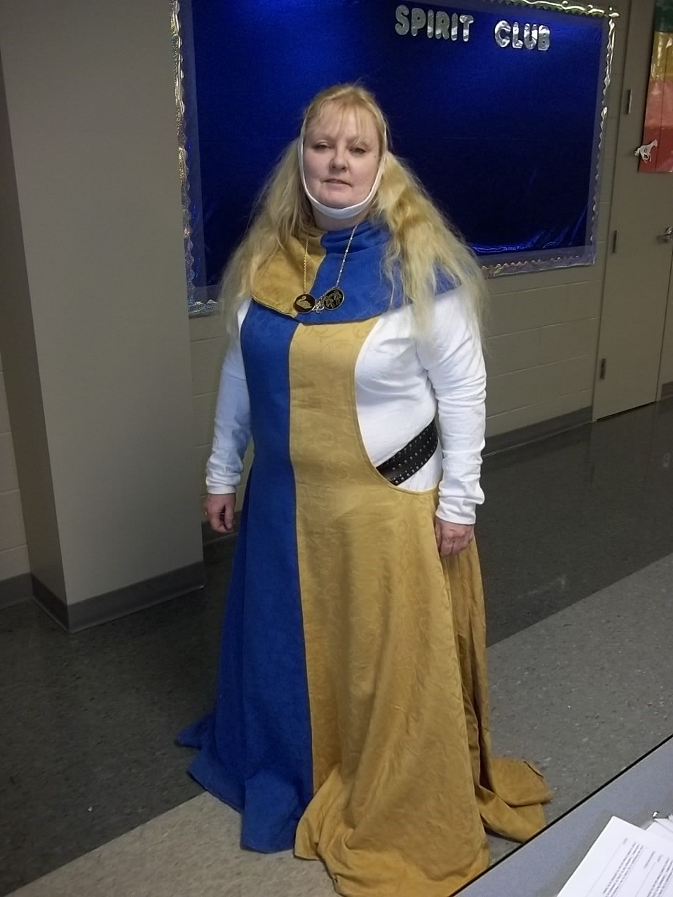 1200 CE Female Sideless Surcote&nbsp;2